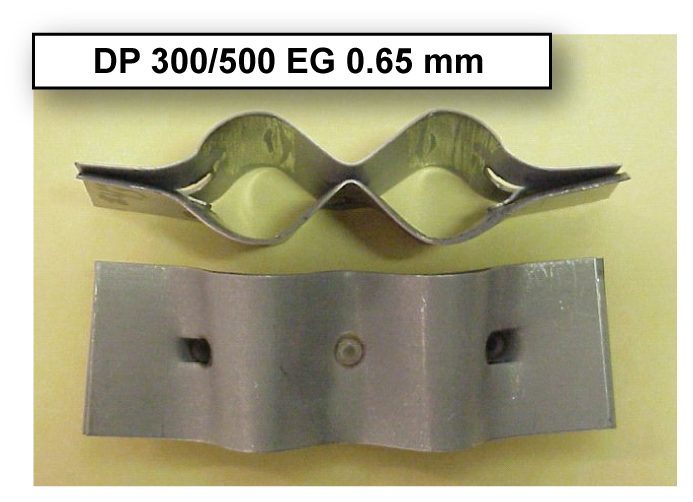 Figure 1: Example of laboratory dynamic destructive chisel testing of DP 300/500 EG 0.65-mm samples.M-1